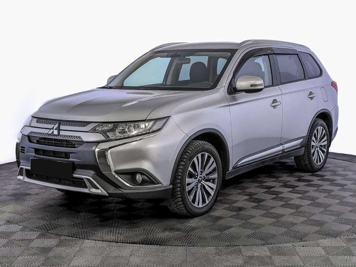 Mitsubishi Outlander с пробегом — 2020 год. Фото: #0