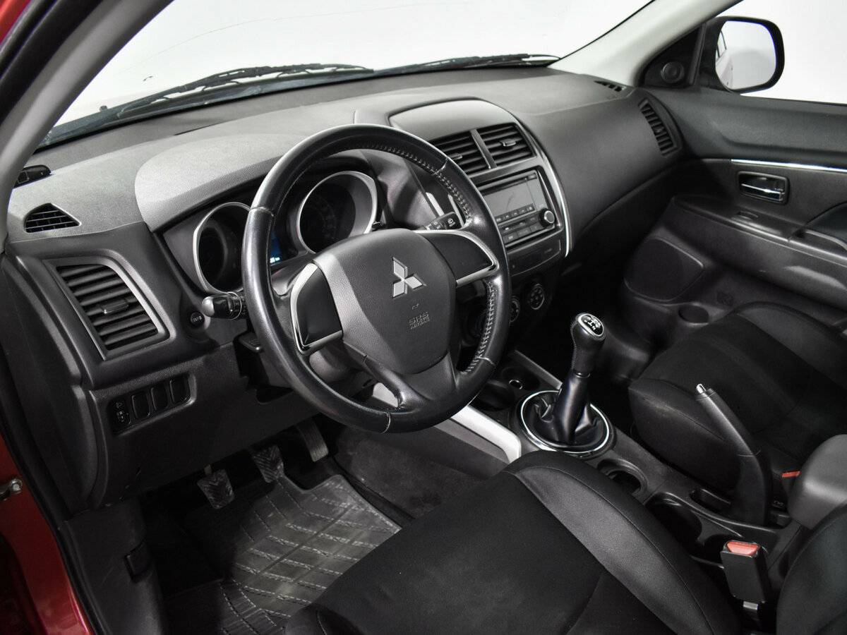 Mitsubishi ASX с пробегом — 2013 год. Фото: #8