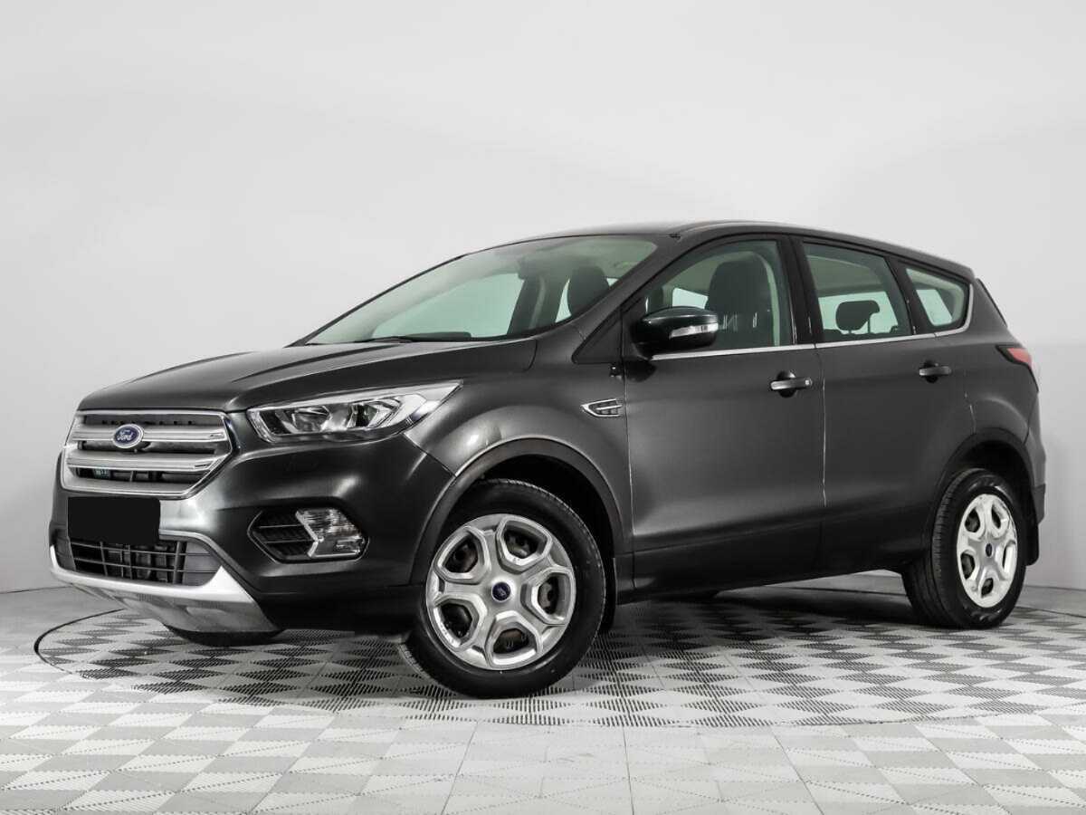 Ford Kuga с пробегом — 2018 год. Фото: #0