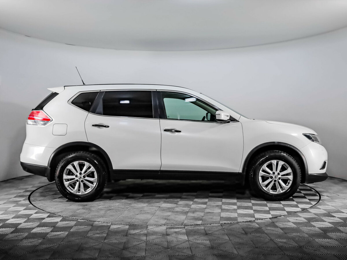 Nissan X-Trail с пробегом — 2016 год. Фото: #3