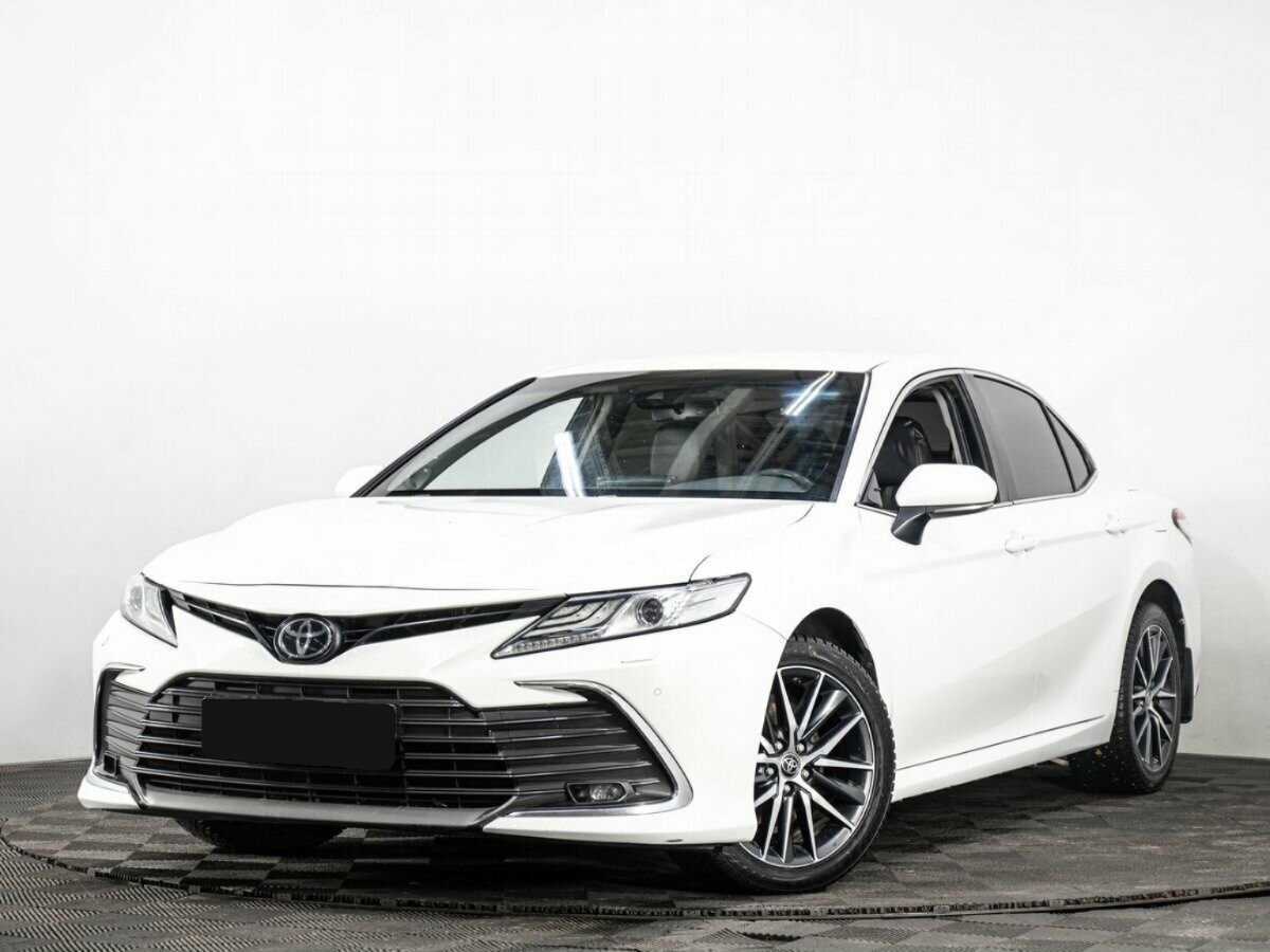 Toyota Camry с пробегом — 2022 год. Посмотреть фото