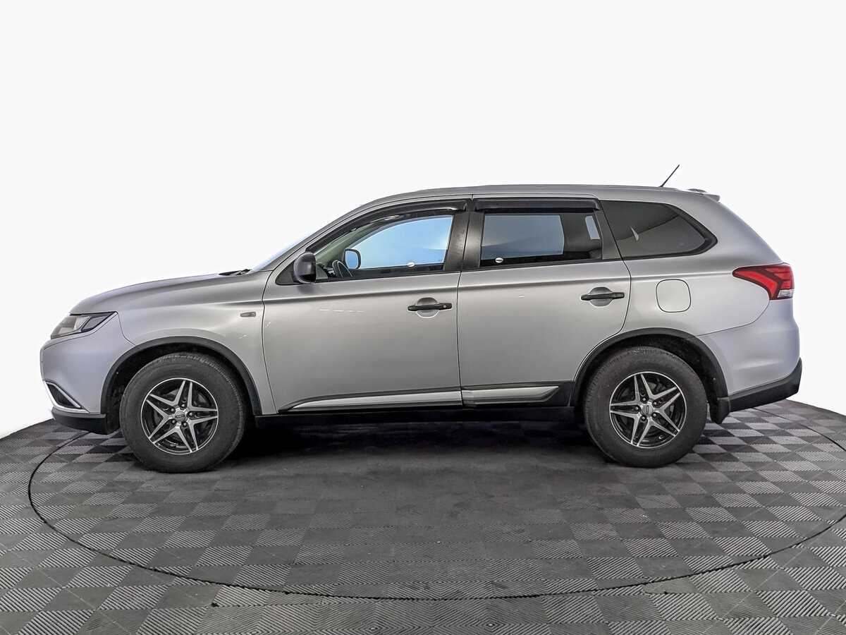 Mitsubishi Outlander с пробегом — 2015 год. Фото: #7