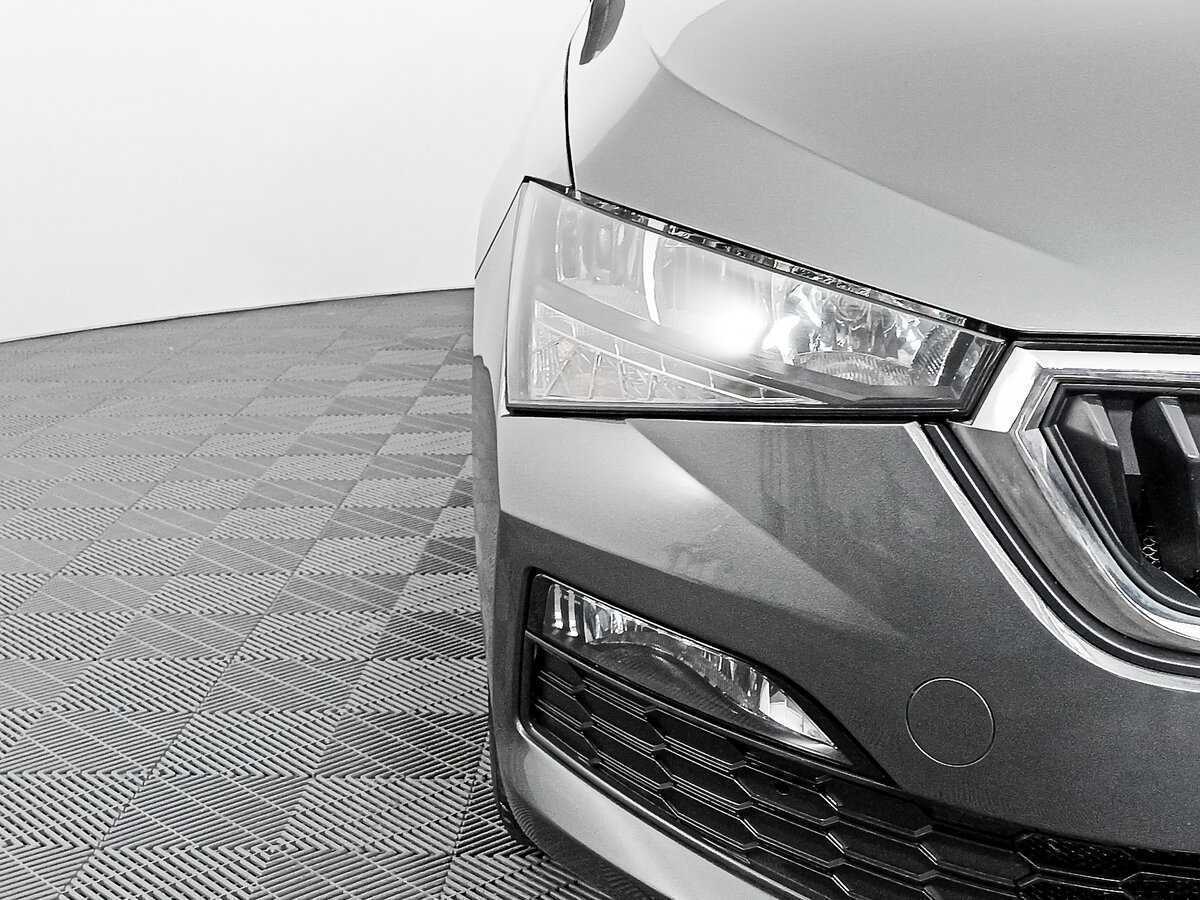 Skoda Rapid с пробегом — 2021 год. Фото: #12