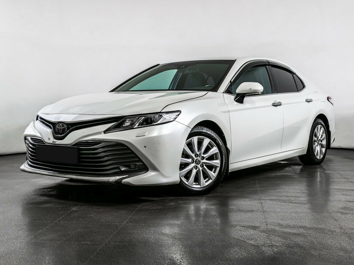 Toyota Camry с пробегом — 2020 год. Посмотреть фото