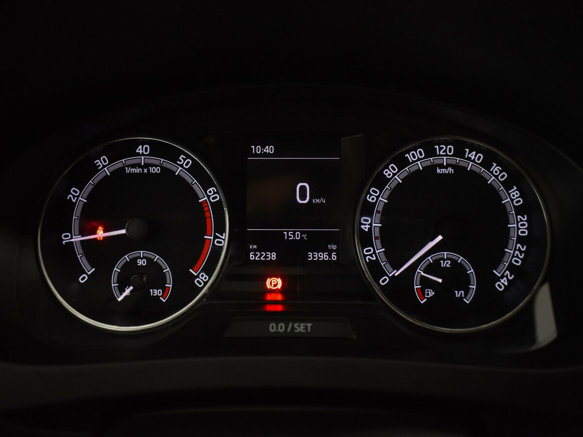 Skoda Rapid с пробегом — 2017 год. Фото: #19