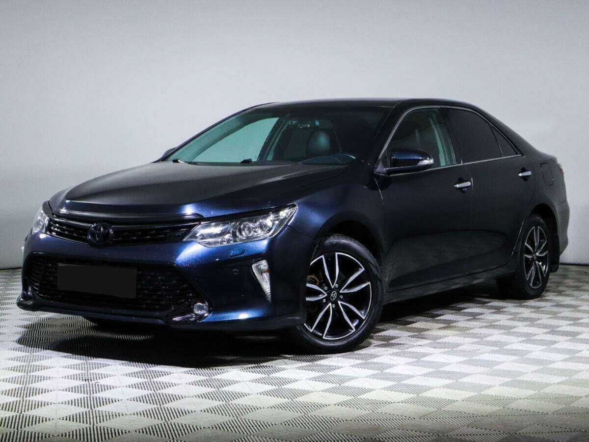 Toyota Camry с пробегом — 2017 год. Фото: #0