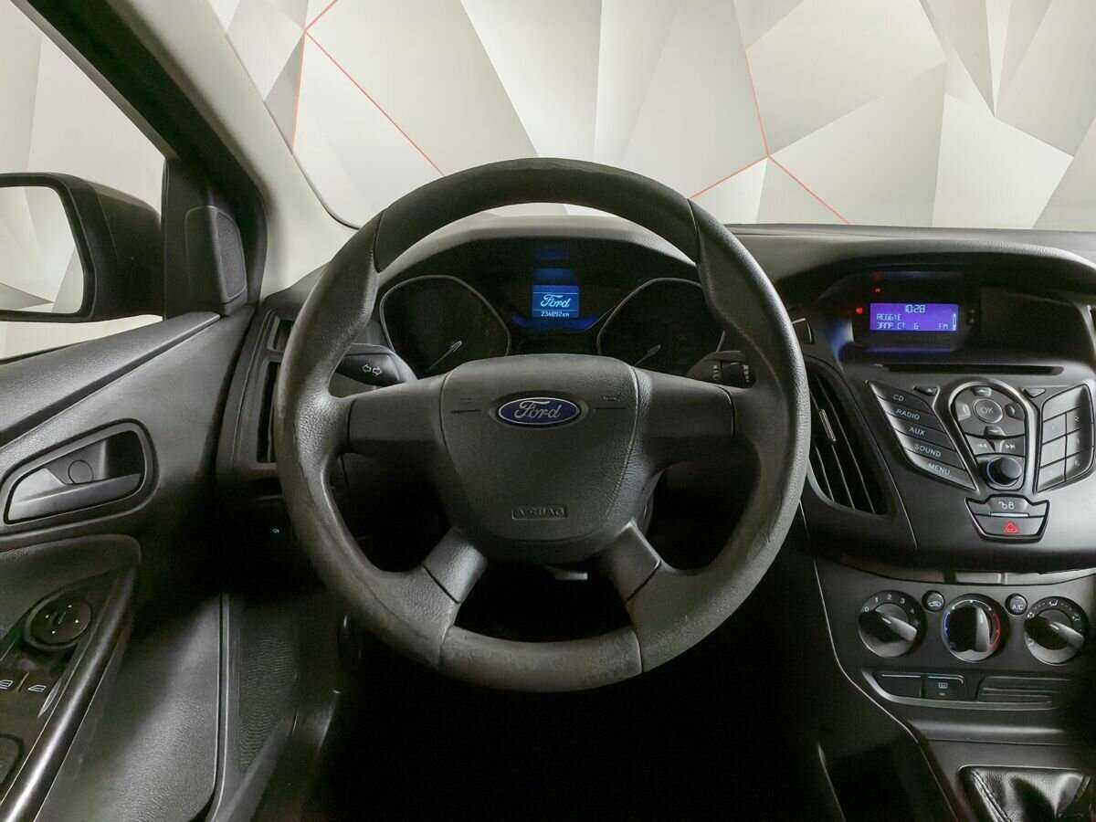 Ford Focus с пробегом — 2012 год. Фото: #14