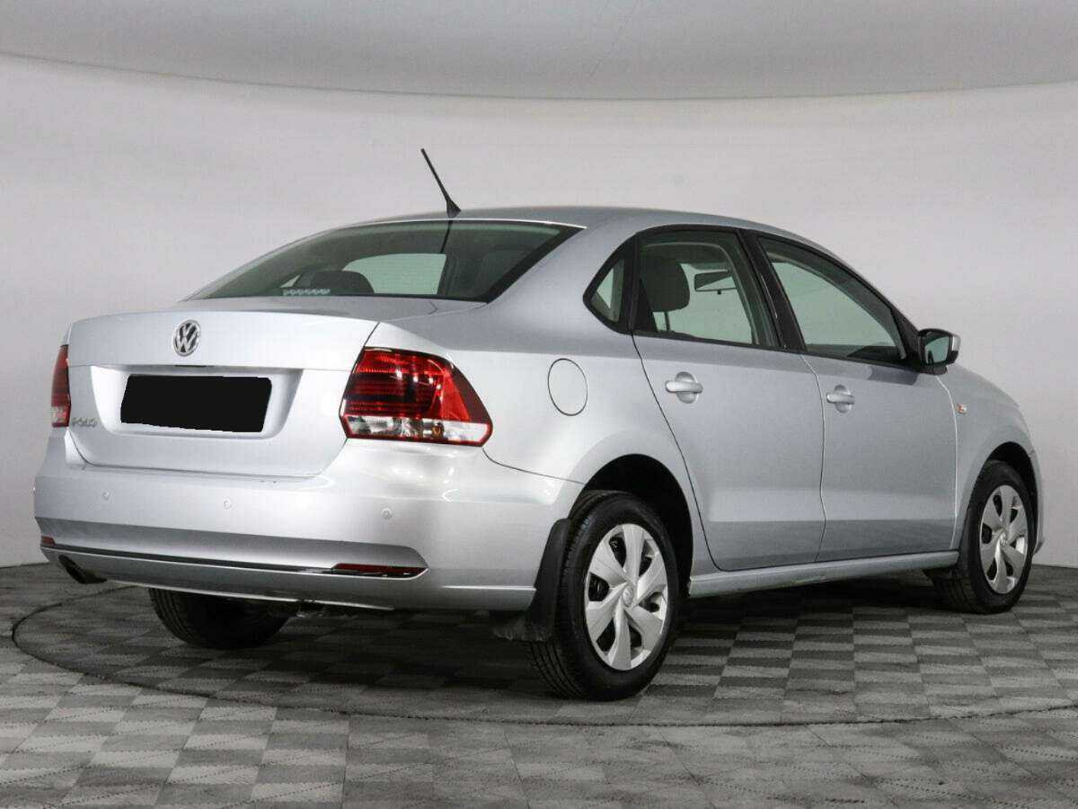 Volkswagen Polo с пробегом — 2016 год. Фото: #4
