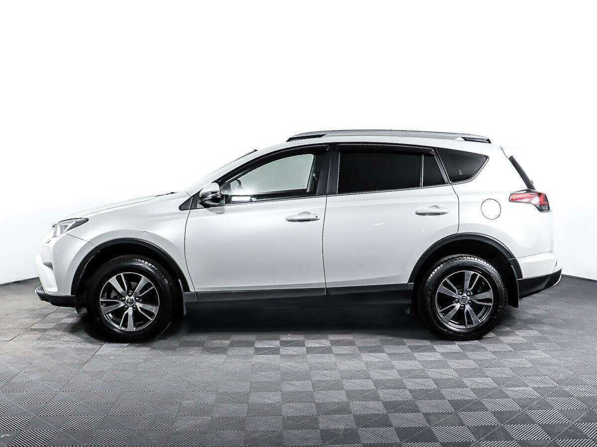 Toyota RAV4 с пробегом — 2019 год. Фото: #7