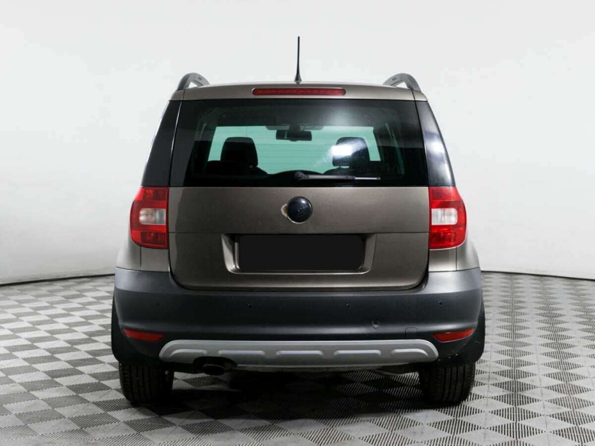 Skoda Yeti с пробегом — 2012 год. Фото: #4