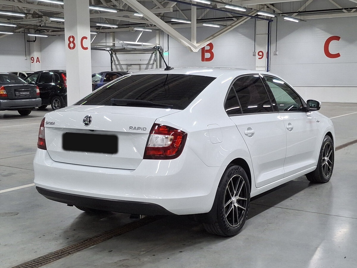 Skoda Rapid с пробегом — 2019 год. Фото: #4