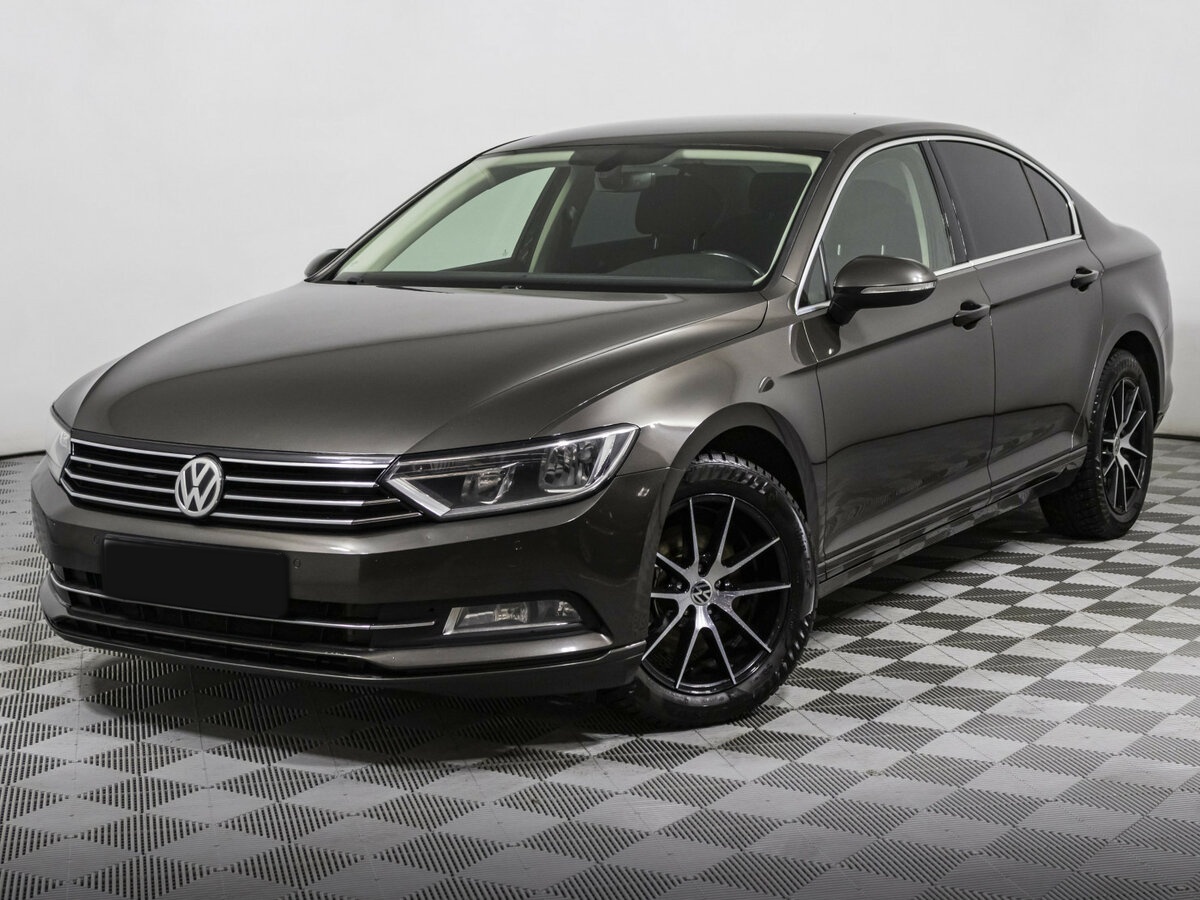 Volkswagen Passat с пробегом — 2017 год. Фото: #0