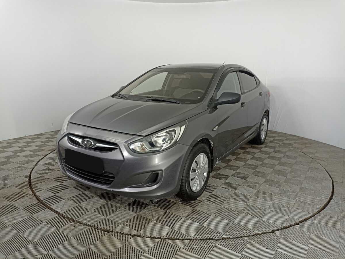 Hyundai Solaris с пробегом — 2013 год. Посмотреть фото