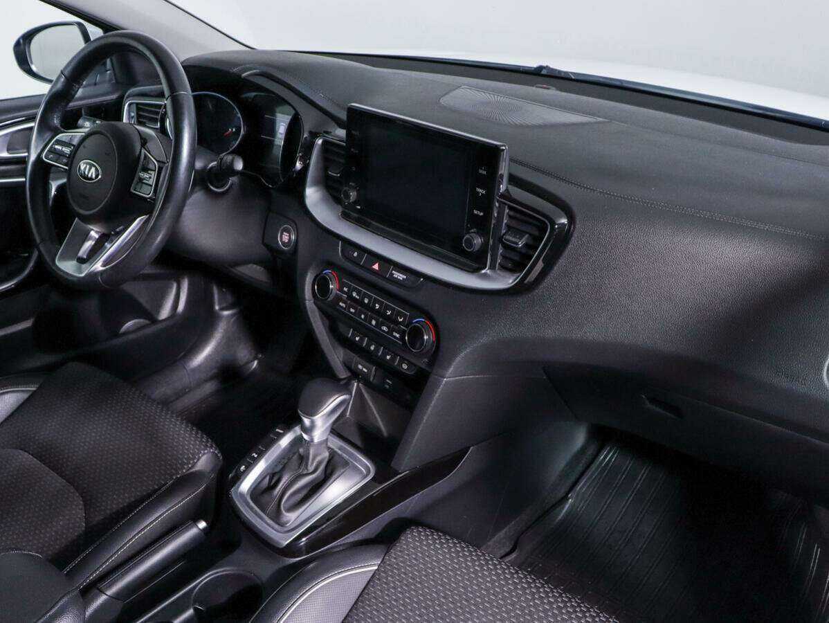 Kia XCeed с пробегом — 2020 год. Фото: #6