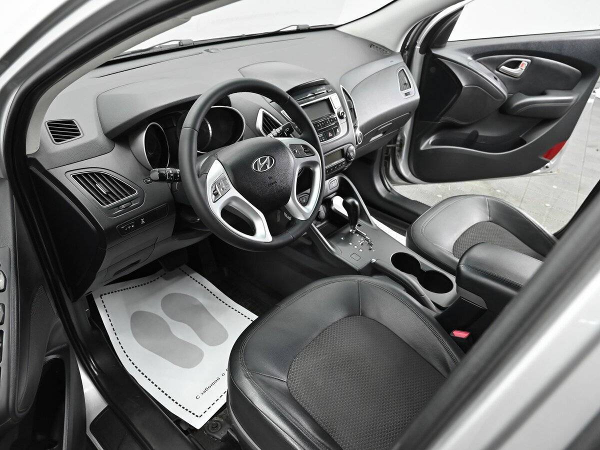 Hyundai ix35 с пробегом — 2012 год. Фото: #7