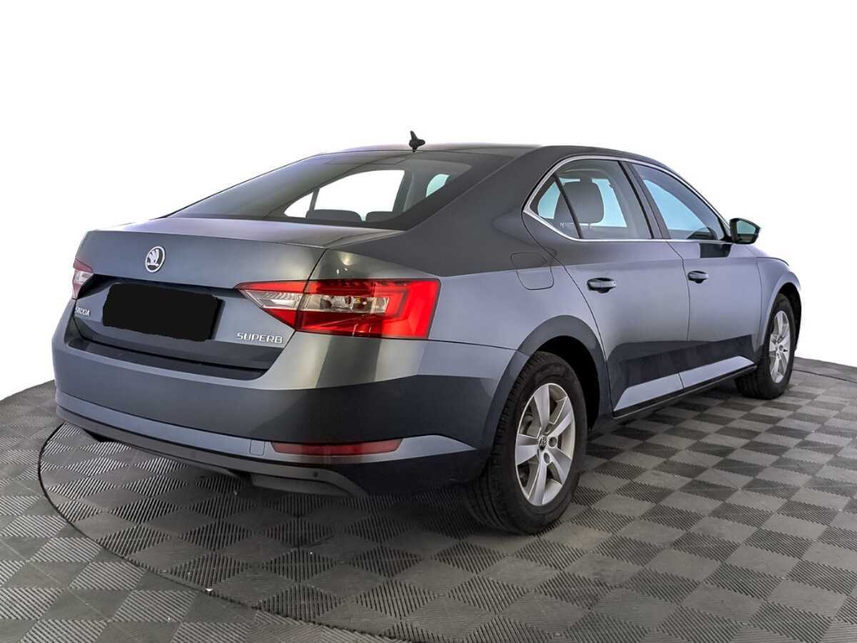 Skoda Superb с пробегом — 2018 год. Фото: #4