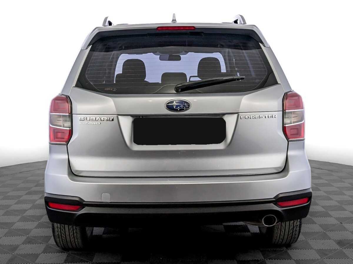 Subaru Forester с пробегом — 2015 год. Фото: #5