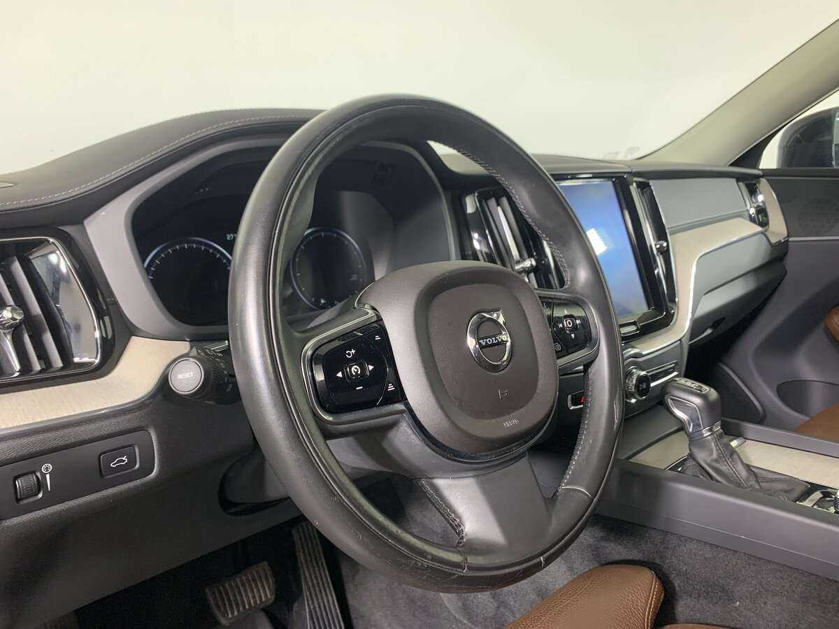 Volvo XC60 с пробегом — 2019 год. Фото: #8