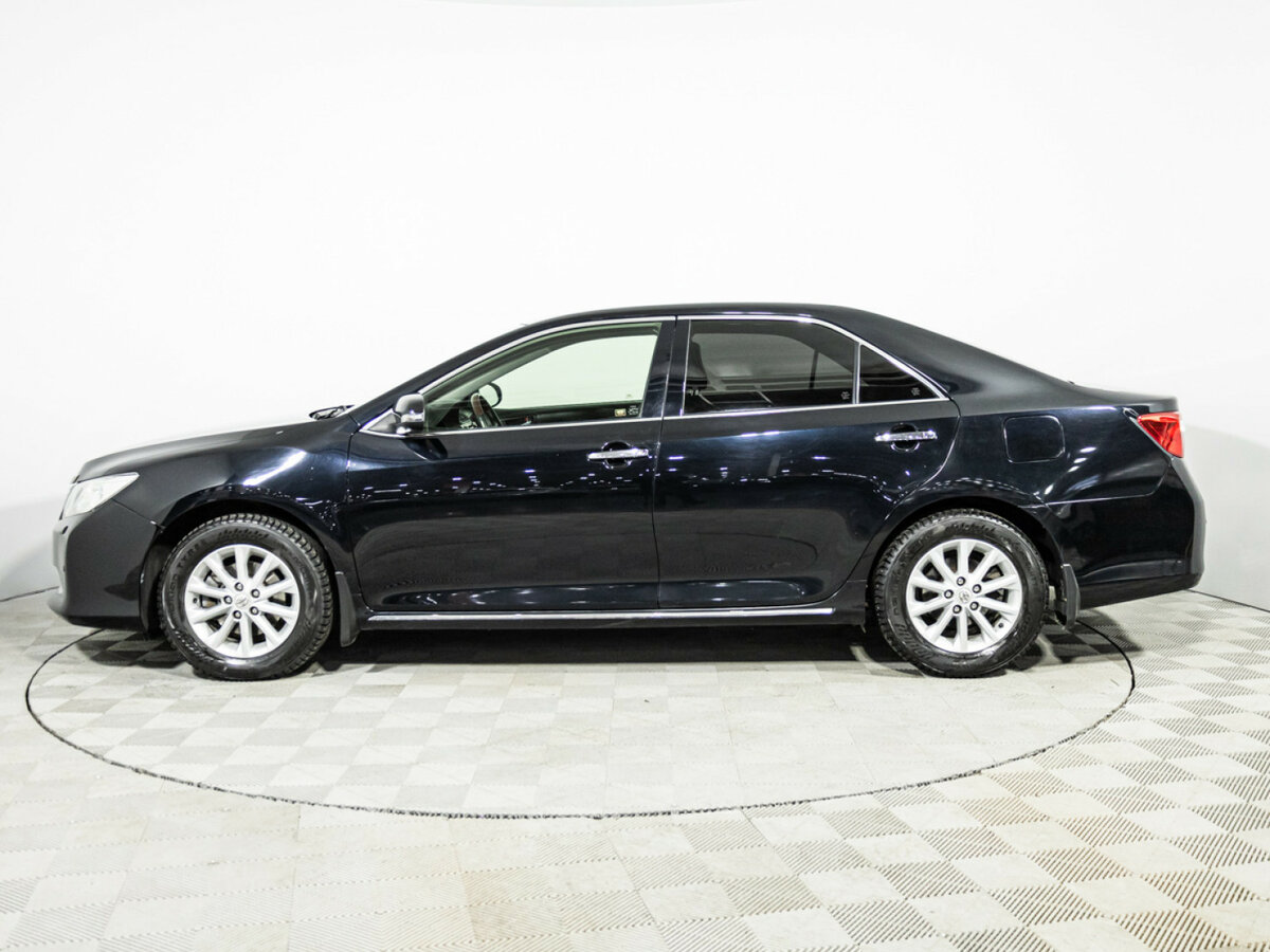 Toyota Camry с пробегом — 2012 год. Фото: #7