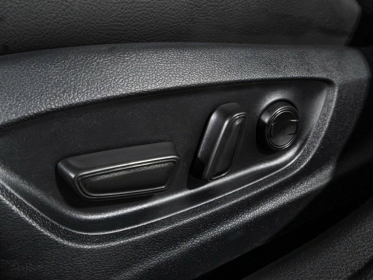Toyota Camry с пробегом — 2021 год. Фото: #11