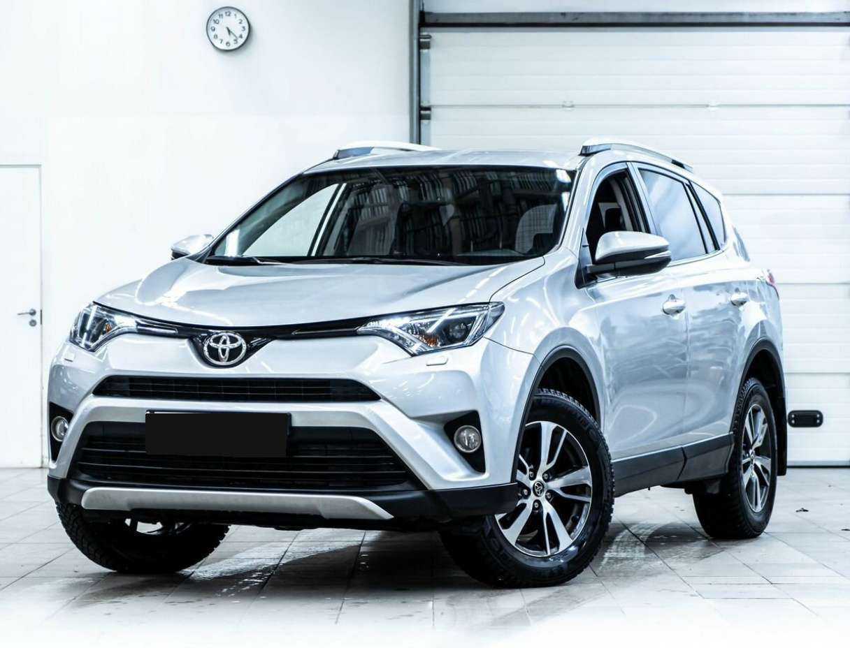 Toyota RAV4 с пробегом — 2016 год. Посмотреть фото