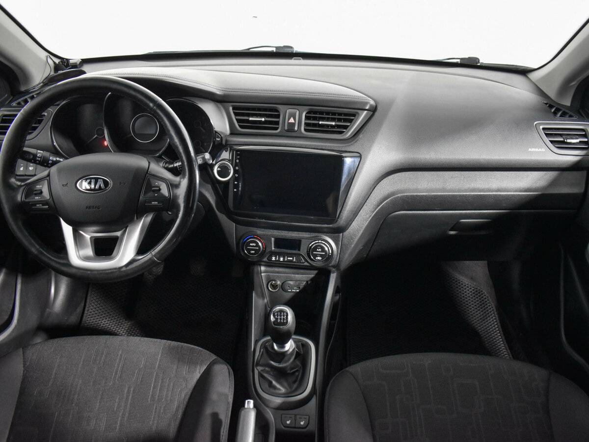 Kia Rio с пробегом — 2014 год. Фото: #12