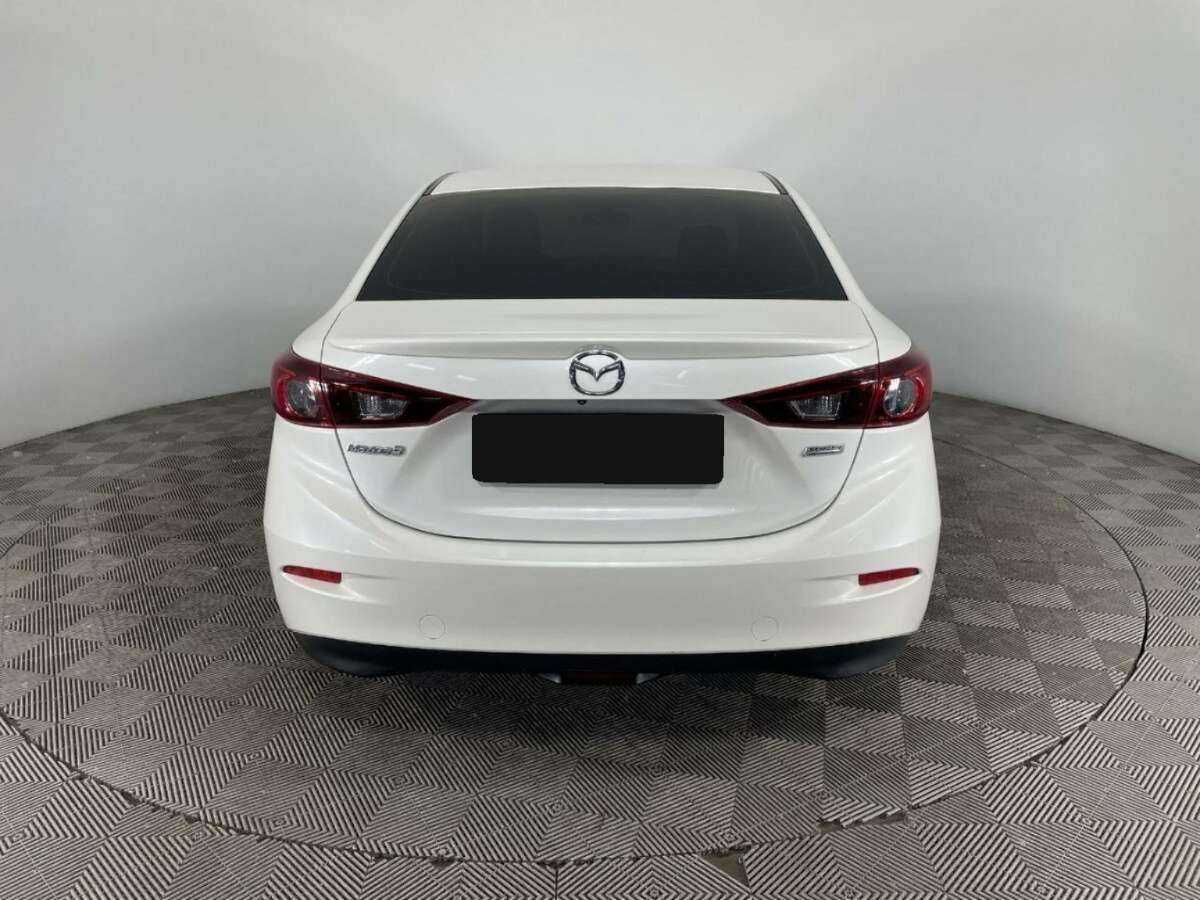 Mazda 3 с пробегом — 2014 год. Фото: #2