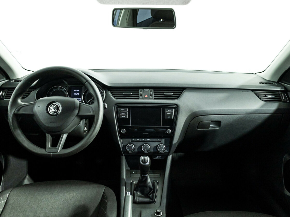 Skoda Octavia с пробегом — 2020 год. Фото: #12