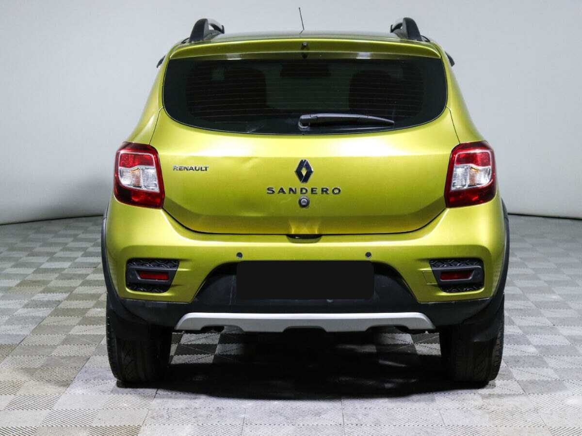 Renault Sandero с пробегом — 2016 год. Фото: #5