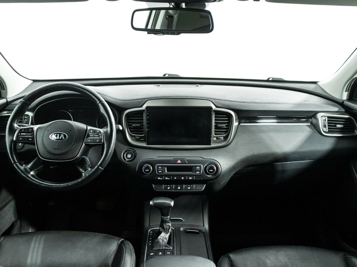 Kia Sorento с пробегом — 2019 год. Фото: #11
