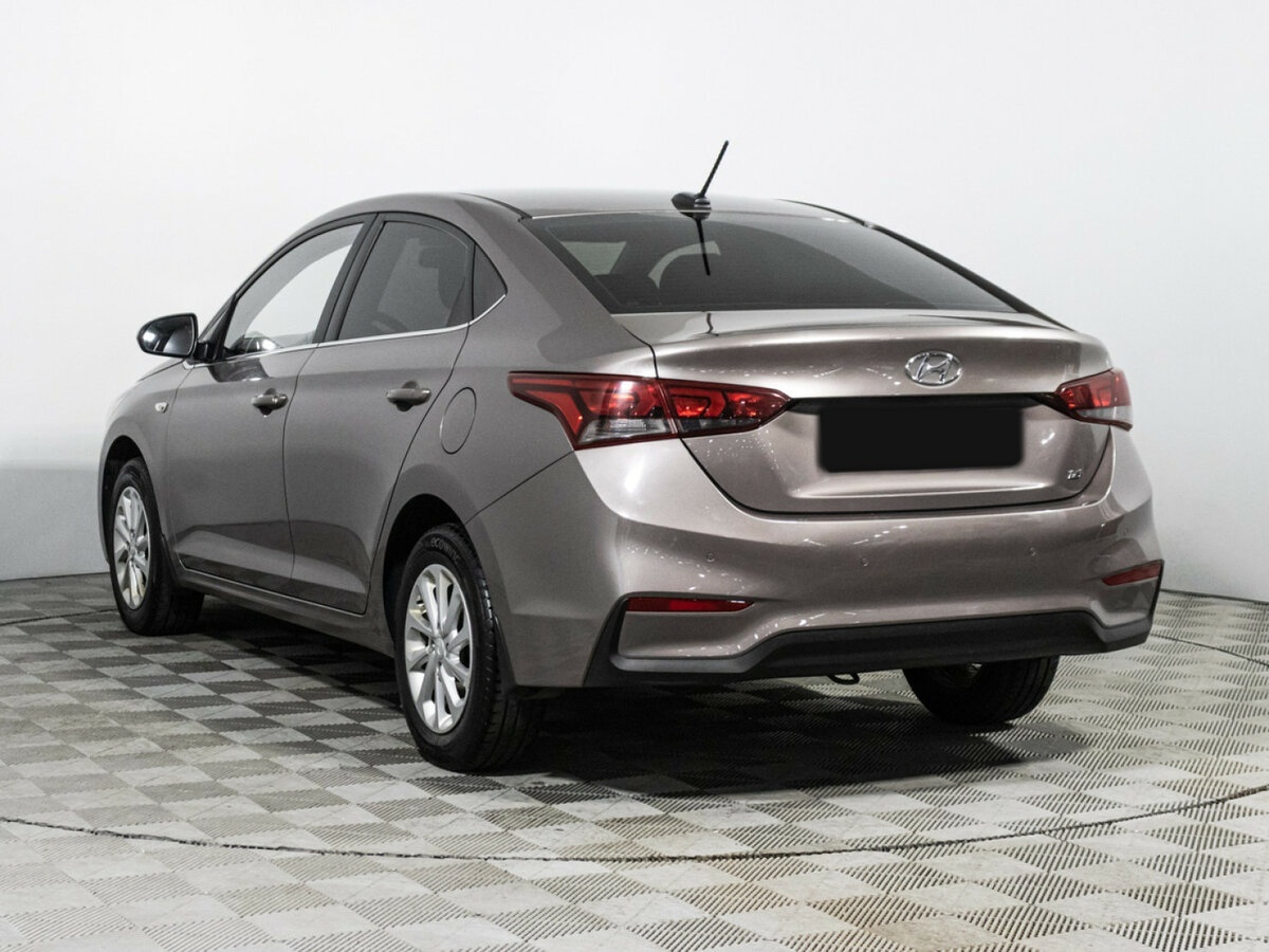Hyundai Solaris с пробегом — 2018 год. Фото: #6