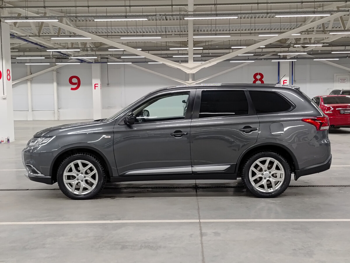 Mitsubishi Outlander с пробегом — 2016 год. Фото: #7