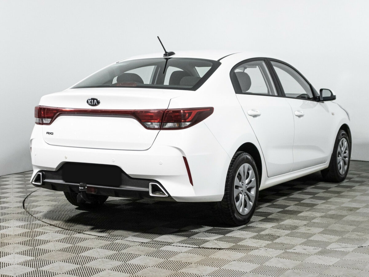 Kia Rio с пробегом — 2021 год. Фото: #4