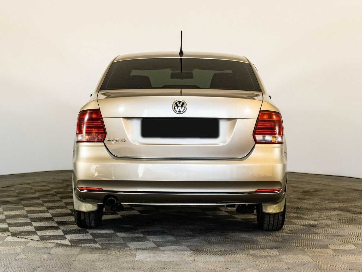 Volkswagen Polo с пробегом — 2016 год. Фото: #4