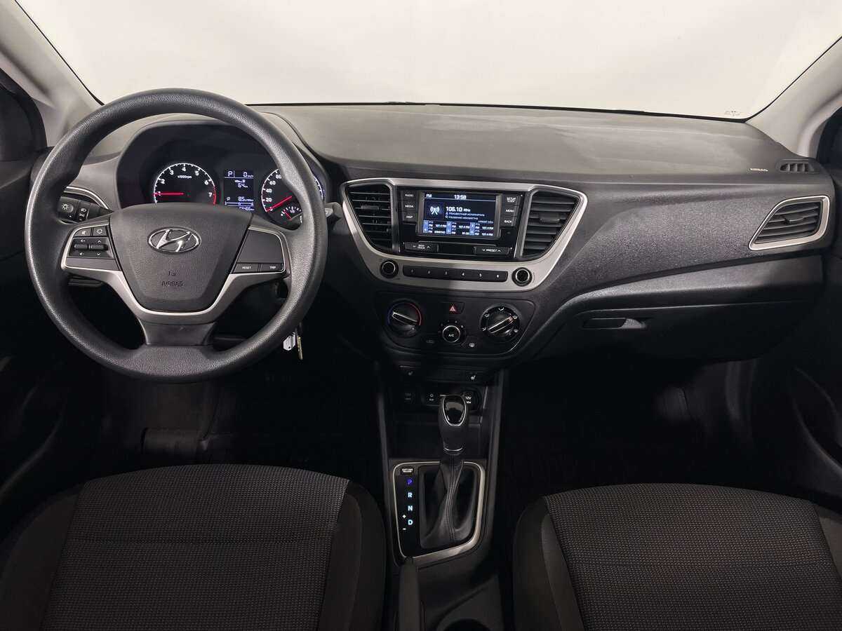 Hyundai Solaris с пробегом — 2017 год. Фото: #9