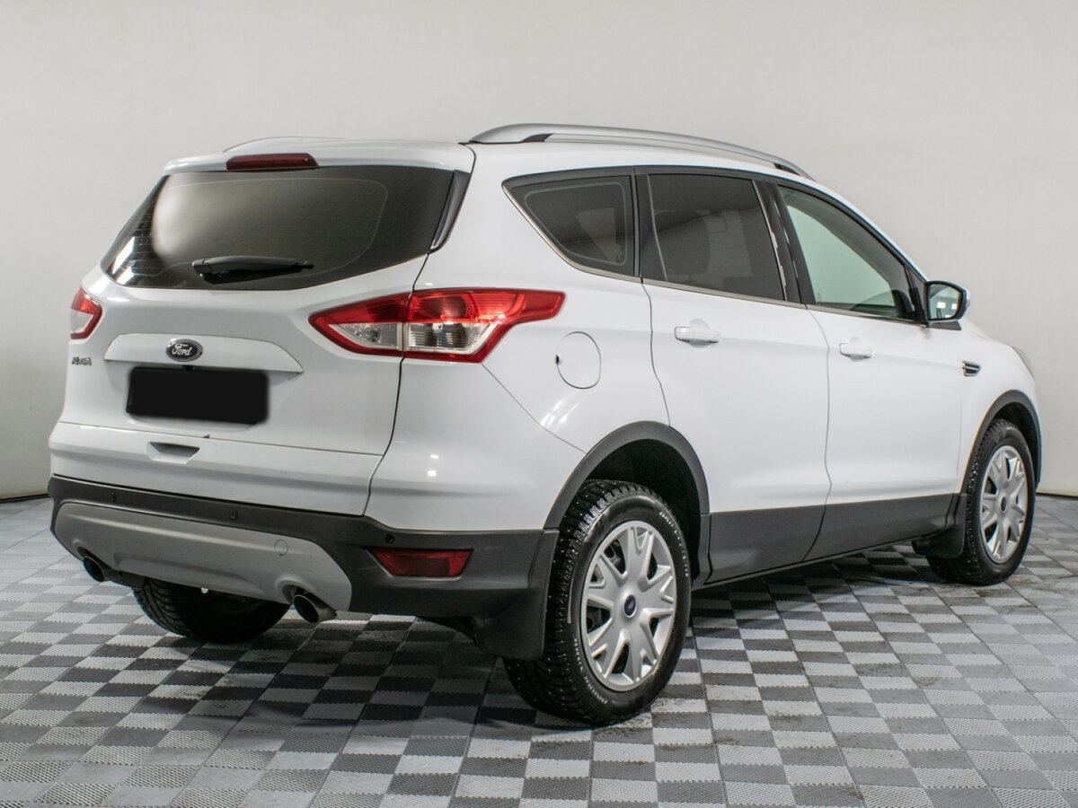Ford Kuga с пробегом — 2014 год. Фото: #3