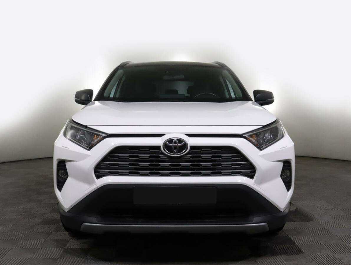 Toyota RAV4 с пробегом — 2020 год. Фото: #0