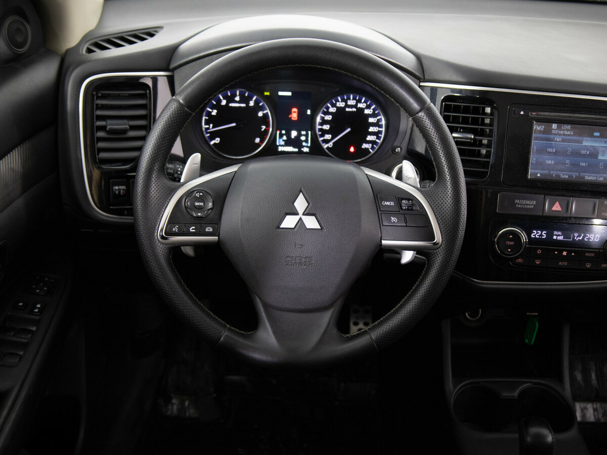 Mitsubishi Outlander с пробегом — 2013 год. Фото: #6