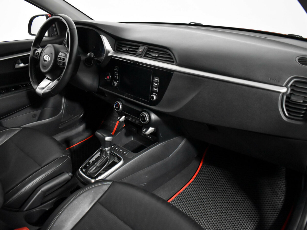 Kia Rio с пробегом — 2020 год. Фото: #11