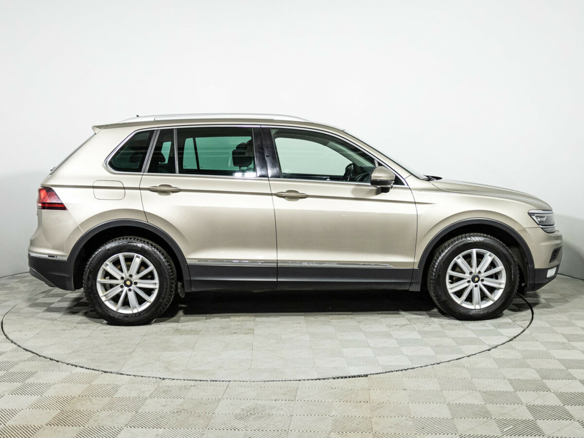 Volkswagen Tiguan с пробегом — 2017 год. Фото: #3