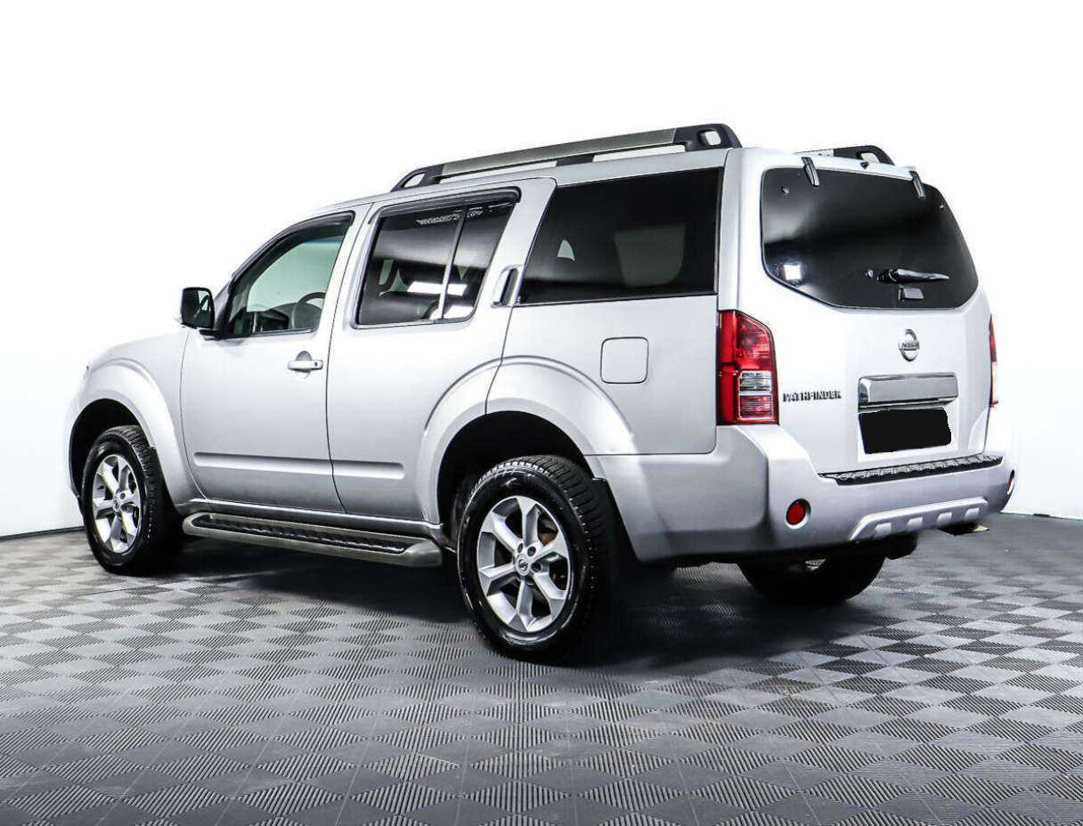 Nissan Pathfinder с пробегом — 2012 год. Фото: #6