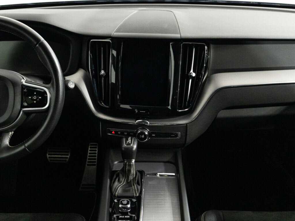 Volvo XC60 с пробегом — 2018 год. Фото: #13
