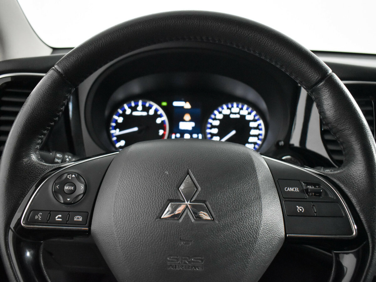 Mitsubishi Outlander с пробегом — 2018 год. Фото: #15