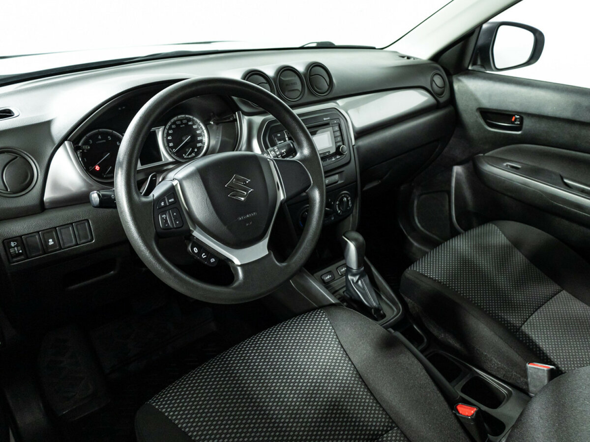 Suzuki Vitara с пробегом — 2020 год. Фото: #9