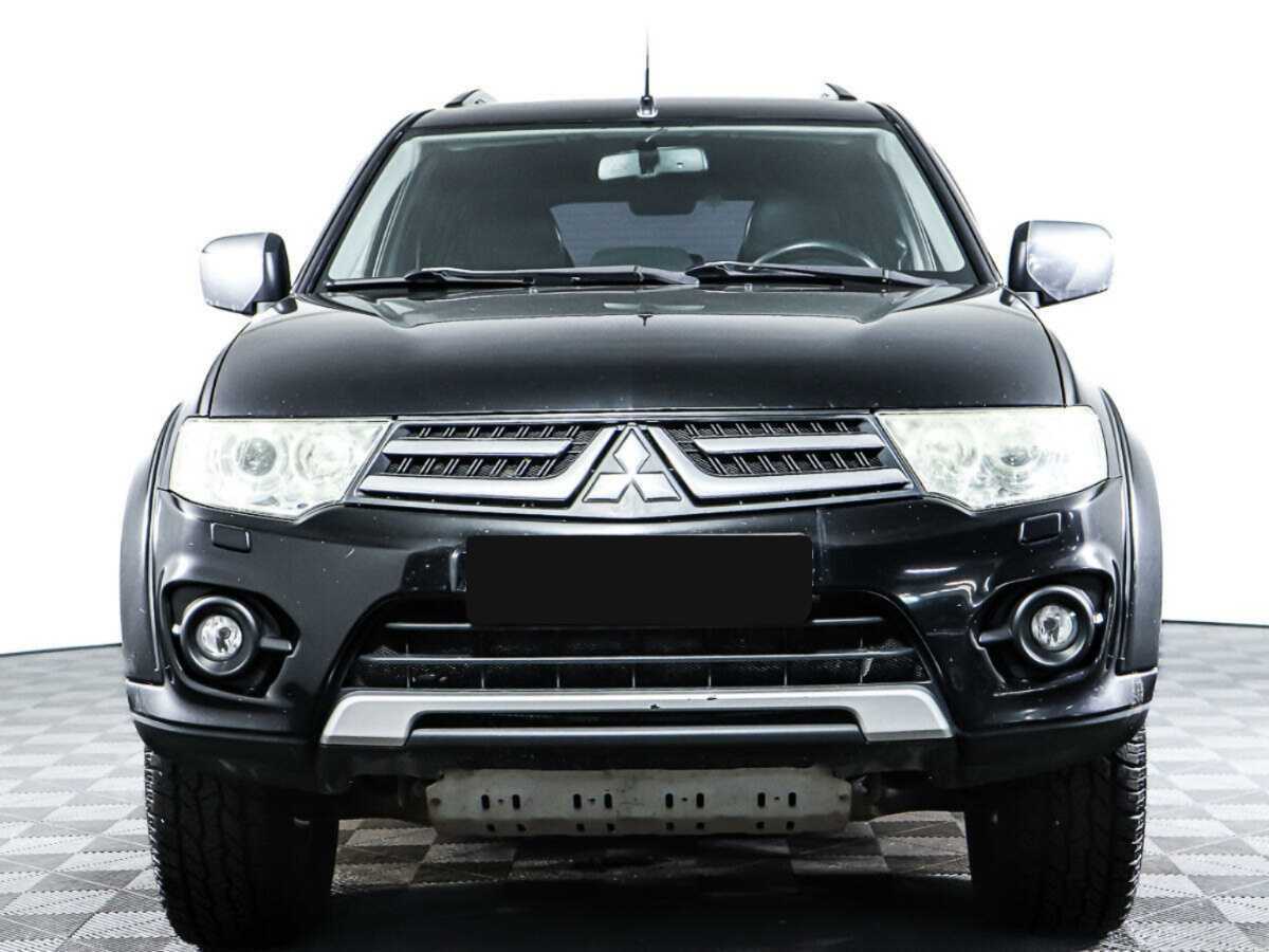 Mitsubishi Pajero Sport с пробегом — 2014 год. Посмотреть фото