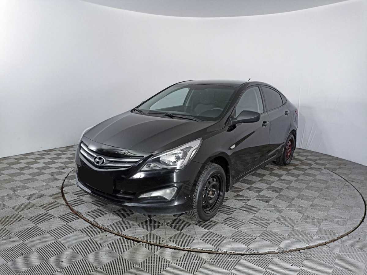 Hyundai Solaris с пробегом — 2015 год. Посмотреть фото