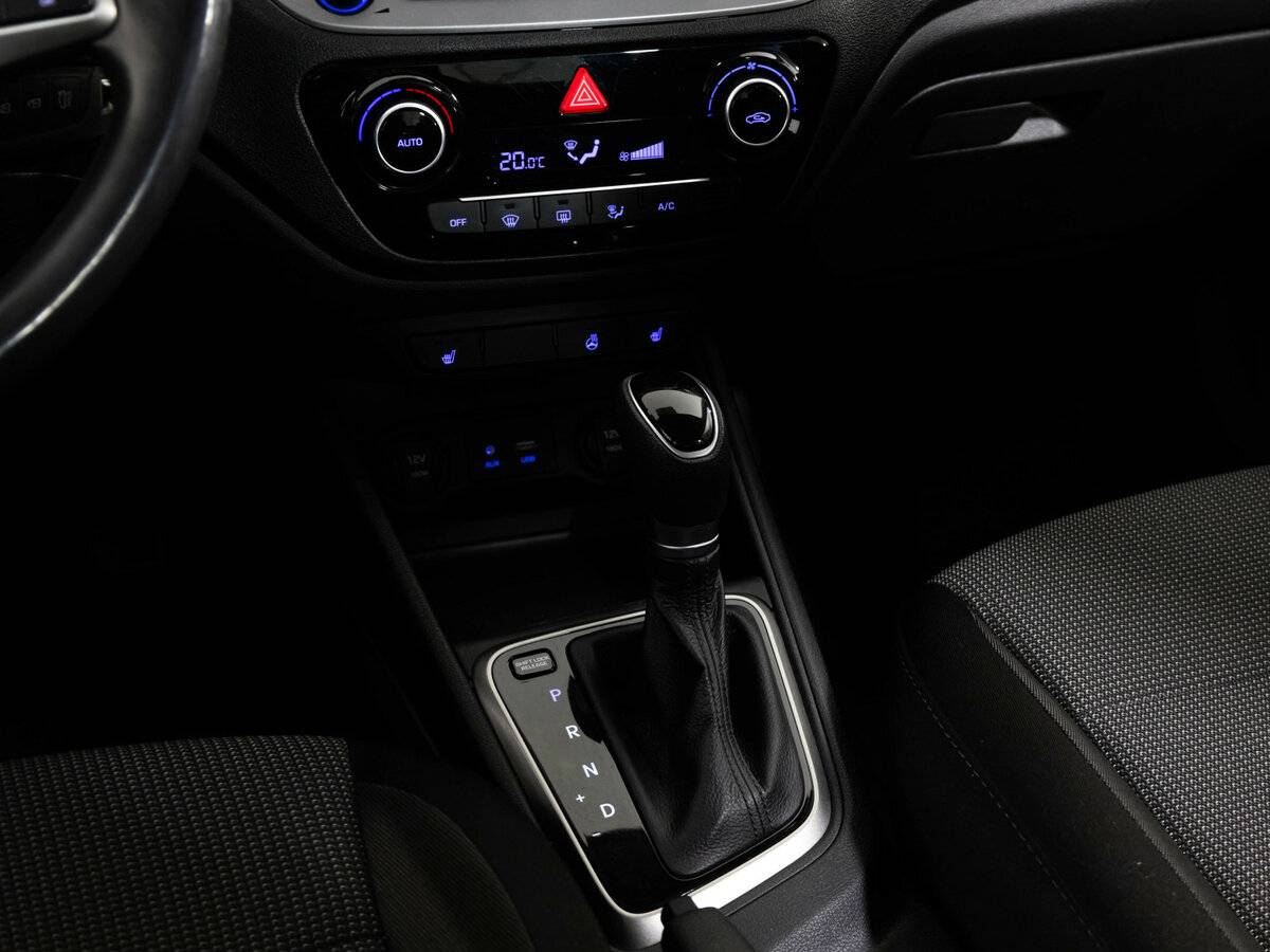 Hyundai Solaris с пробегом — 2018 год. Фото: #9