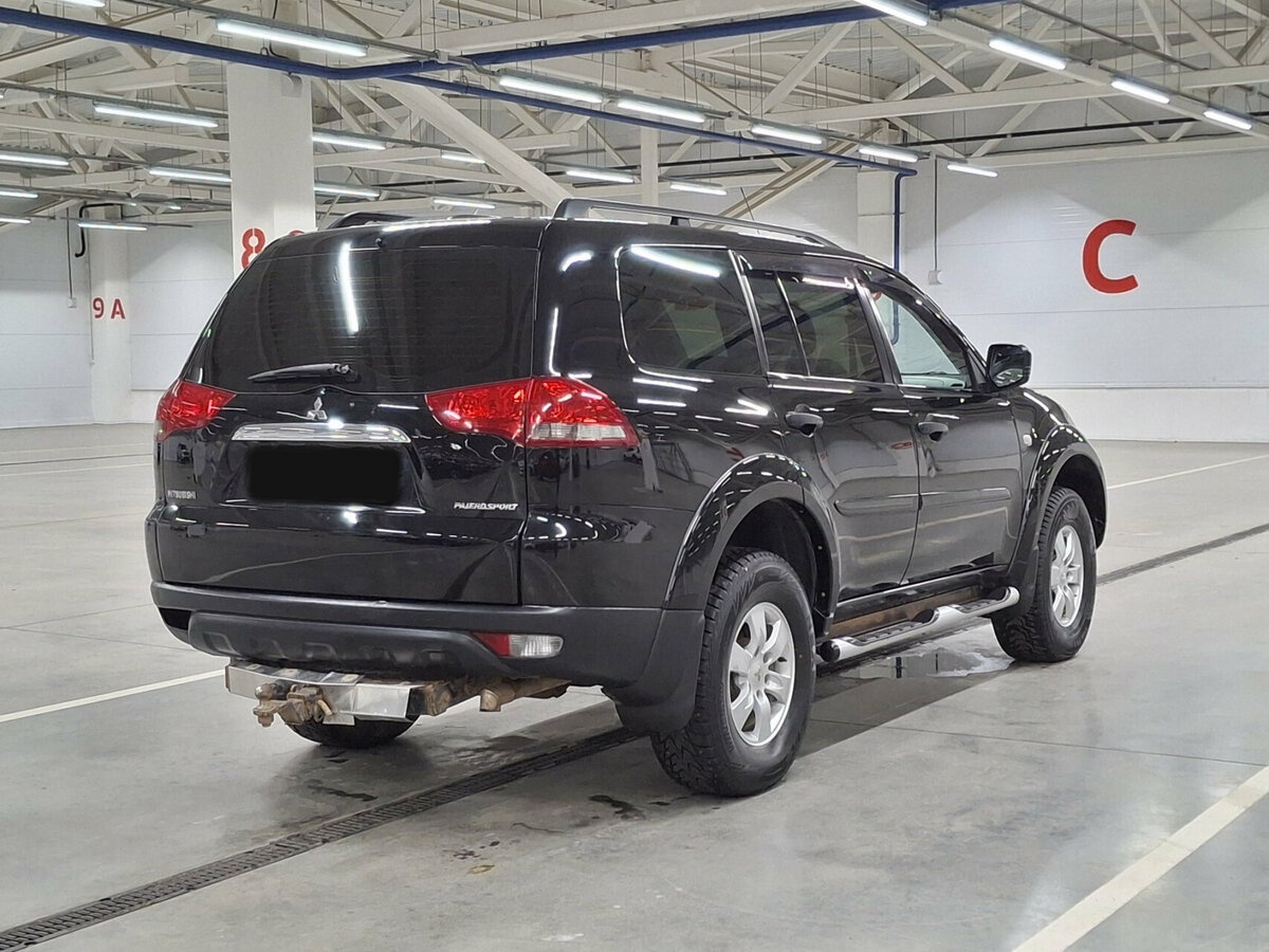 Mitsubishi Pajero Sport с пробегом — 2014 год. Фото: #4