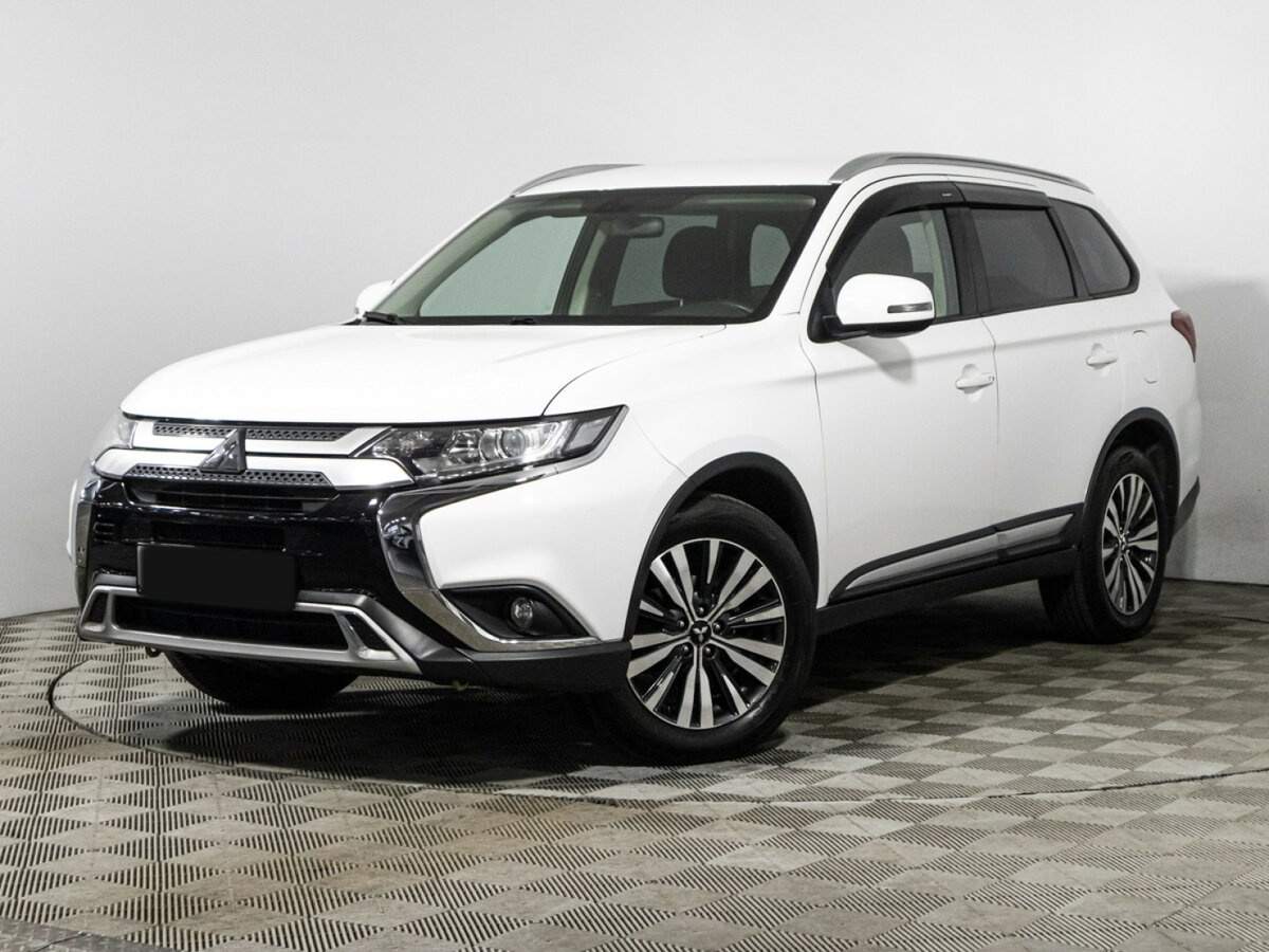Mitsubishi Outlander с пробегом — 2018 год. Фото: #0