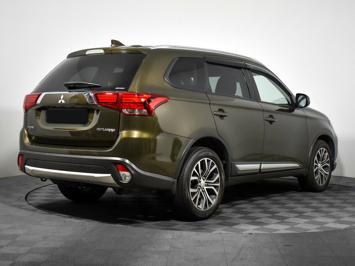Mitsubishi Outlander с пробегом — 2018 год. Фото: #3